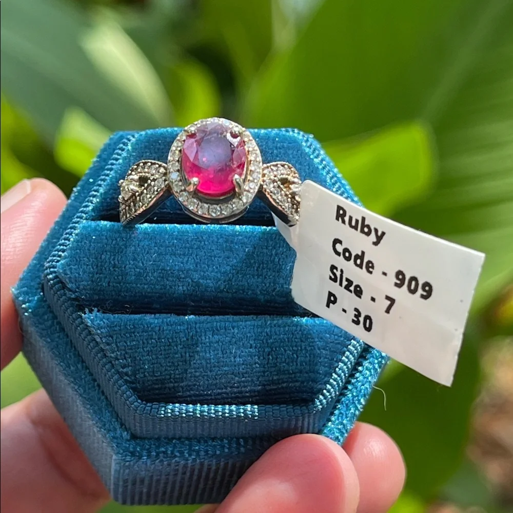 NWT Elegant Natural Ruby Gemstone with CZ in 925 Silver Ring size 7